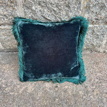 Ladda bild till bildvisaren Cushion Deluxe Teal/Maker GreenFr 27x27cm