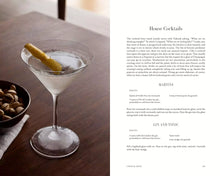 Ladda bild till bildvisaren A Man and His Kitchen