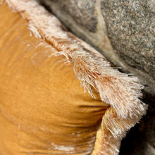 Ladda bild till bildvisaren Cushion Deluxe Sand Shaded M Fr 45x45cm