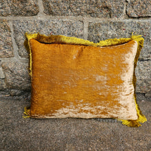 Ladda bild till bildvisaren Cushion Deluxe Oro Citronella Fr 30x40cm