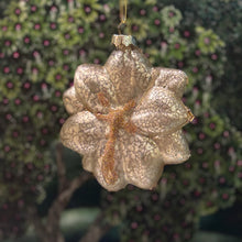 Ladda bild till bildvisaren Sequin Flower Gold