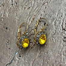 Ladda bild till bildvisaren Vintage Earring Light Topaz (No.226)
