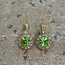 Ladda bild till bildvisaren Vintage Earring Peridot (No.214)