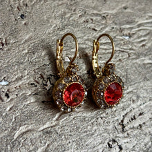 Ladda bild till bildvisaren Vintage Earring Padparadscha (No.542)