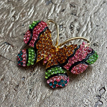 Ladda bild till bildvisaren Brosch Butterfly Pink