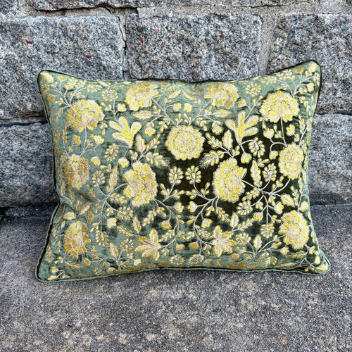 Cushion Deluxe Embroidery Tiana Light Green 30x40cm