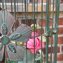 Ladda bild till bildvisaren Blomsterbur Florence