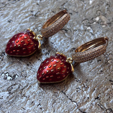 Ladda bild till bildvisaren Earrings - Strawberries