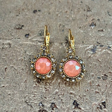 Ladda bild till bildvisaren Vintage Earring Peach (New)