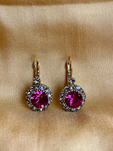 Ladda bild till bildvisaren Vintage Earring Cerise