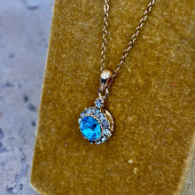 Ladda bild till bildvisaren Vintage Necklace Light Sapphire (Nr.211)