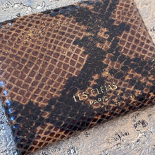 Ladda bild till bildvisaren Card Holder Snake Skin - Brown