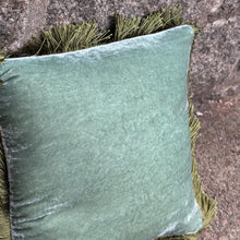 Ladda bild till bildvisaren Cushion Deluxe Lagoon/Green Fr 27x27cm