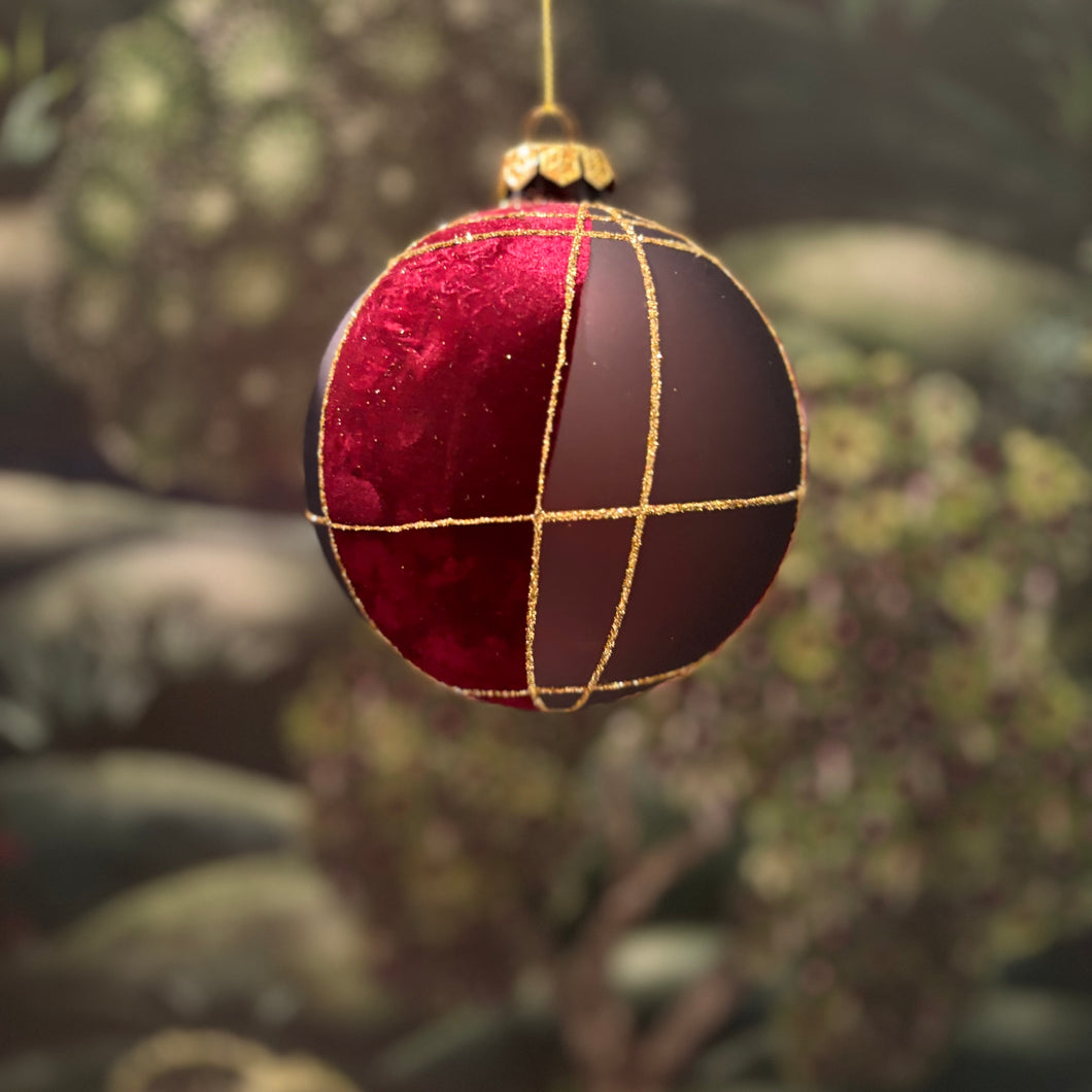 Glass Ball Red Burgundy 10cm