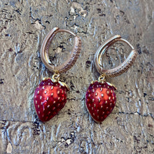 Ladda bild till bildvisaren Earrings - Strawberries