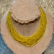 Ladda bild till bildvisaren Necklace Natural Stones Yellow