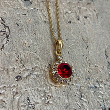 Ladda bild till bildvisaren Vintage Necklace Light Siam (Nr.227)