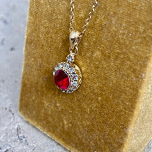 Ladda bild till bildvisaren Vintage Necklace Light Siam (Nr.227)