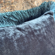Ladda bild till bildvisaren Cushion Deluxe Opera/Indigo Fr 27x27cm