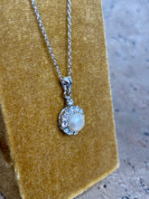 Ladda bild till bildvisaren Vintage Necklace Pearl Silver