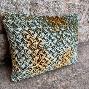 Cushion Deluxe Basket Shaded Lake 30x40cm