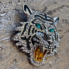 Ladda bild till bildvisaren Brosch Tiger Silver