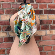 Ladda bild till bildvisaren Ull- och sidensjal Marie