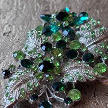 Ladda bild till bildvisaren Brosch Vert Fleur