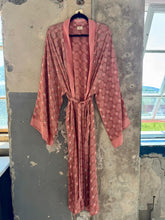Ladda bild till bildvisaren Kimono Rose