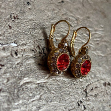 Ladda bild till bildvisaren Vintage Earring Padparadscha (No.542)