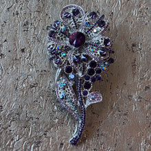 Ladda bild till bildvisaren Brosch Grande Fleur Wine