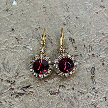 Ladda bild till bildvisaren Vintage Earring Burgundy (No.515)