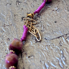 Ladda bild till bildvisaren Necklace Laura Pink