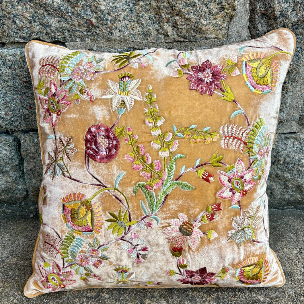 Cushion Deluxe MME Bovary Embroidery Sand 40x40cm