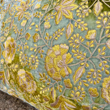 Ladda bild till bildvisaren Cushion Deluxe Embroidery Tiana Shaded Mint 30x40cm