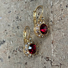 Ladda bild till bildvisaren Vintage Earring Ruby (No.501)