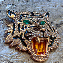 Ladda bild till bildvisaren Brosch Tiger Gold
