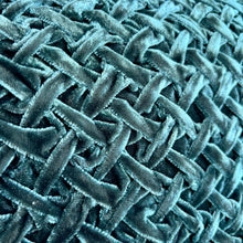 Ladda bild till bildvisaren Cushion Deluxe Basket Weave Teal 30x40cm