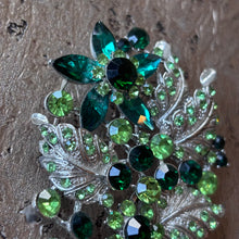 Ladda bild till bildvisaren Brosch Vert Fleur