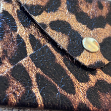 Ladda bild till bildvisaren Origami Card Holder - Leopard Dark