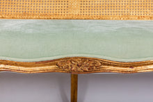 Ladda bild till bildvisaren Sofa Marais Light Green