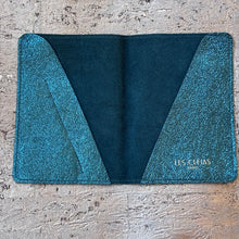 Ladda bild till bildvisaren Passport Case - Blue Duck