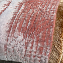 Ladda bild till bildvisaren Throw Sorbet Pink / Beige Fr. 130x170cm