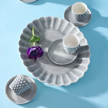 Ladda bild till bildvisaren Oyster Oval Plate 35x30cm - Grå