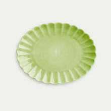 Ladda bild till bildvisaren Oyster Oval Plate 35x30cm - Grön