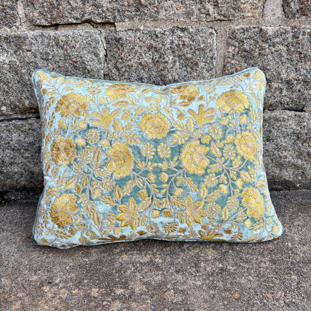 Cushion Deluxe Embroidery Tiana Lagoon 30x40cm