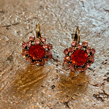 Ladda bild till bildvisaren Earrings Floral Rouge &amp; Rose