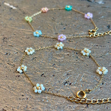 Ladda bild till bildvisaren Bracelet Flowers White / Multi