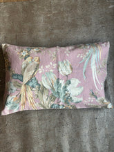 Ladda bild till bildvisaren Cushion Vintage Birds 40x60cm