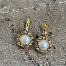 Ladda bild till bildvisaren Vintage Earring Pearl